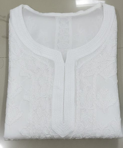 White georgette jaal kurta with hand embroidery - front view