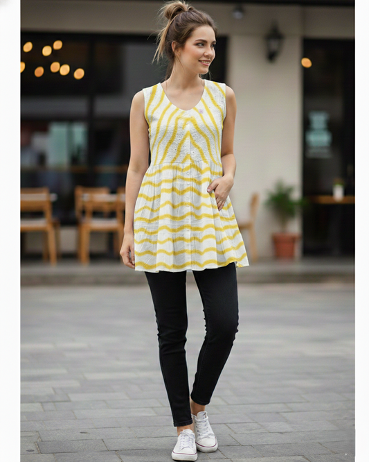Short Top - Sleeveless Lehariya Print